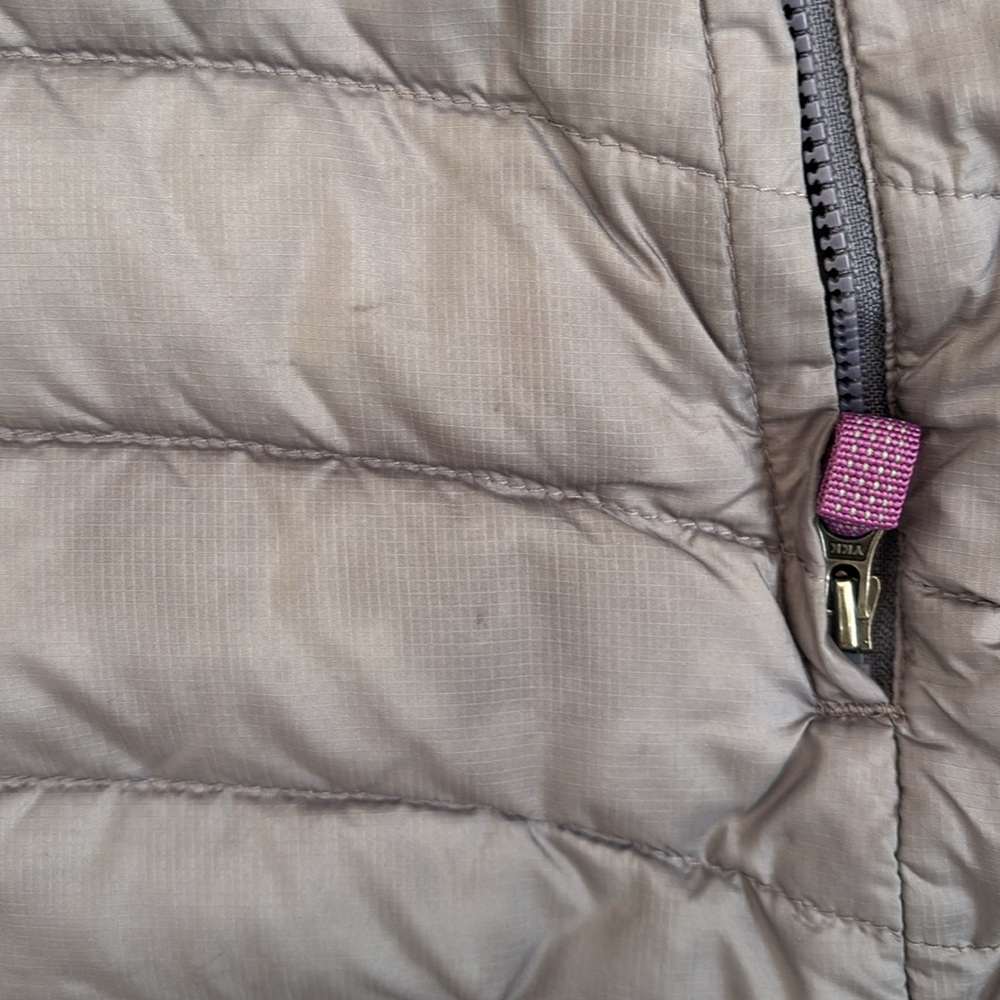 Girl's Patagonia Down Sweater in Smokey Violet, Size L(12) - Picture 9 of 12